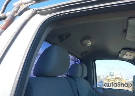 2011 Ford F-250 Xl z USA, uszkodzony, nr VIN 1FTBF2AT7BEB25076